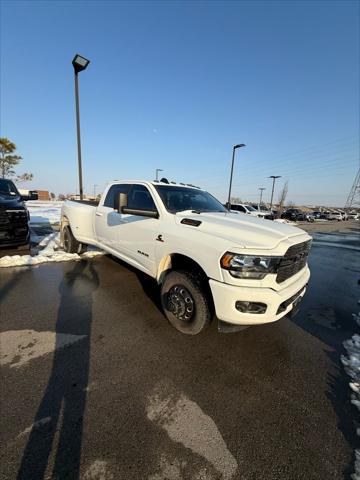 2021 RAM 3500 Lone Star Crew Cab 4x4 8 Box