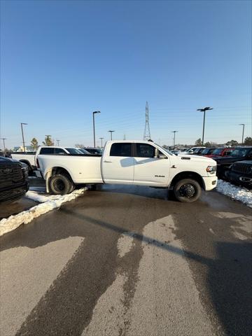 2021 RAM 3500 Lone Star Crew Cab 4x4 8 Box