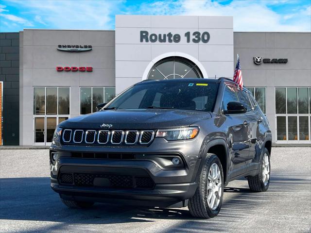 2023 Jeep Compass Latitude Lux FWD