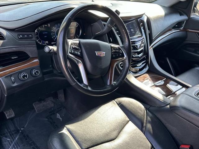 2020 Cadillac Escalade 4WD Luxury 2020 Cadillac Escalade 4WD Luxury