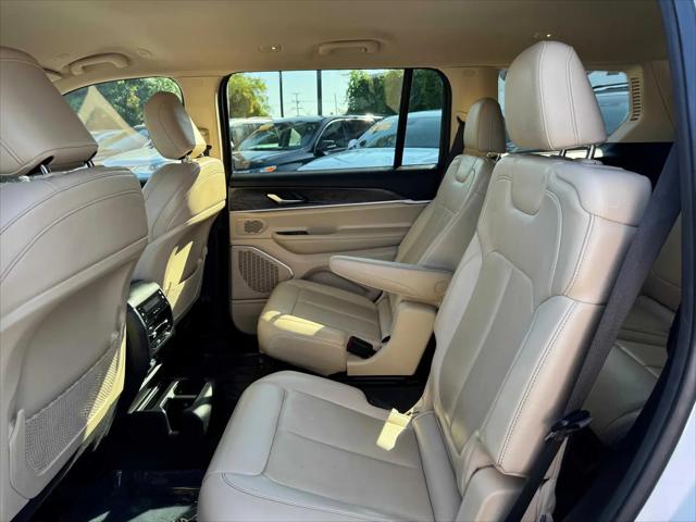 2022 Jeep Grand Cherokee L Limited 4x2