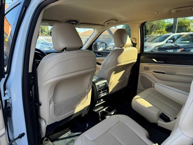 2022 Jeep Grand Cherokee L Limited 4x2