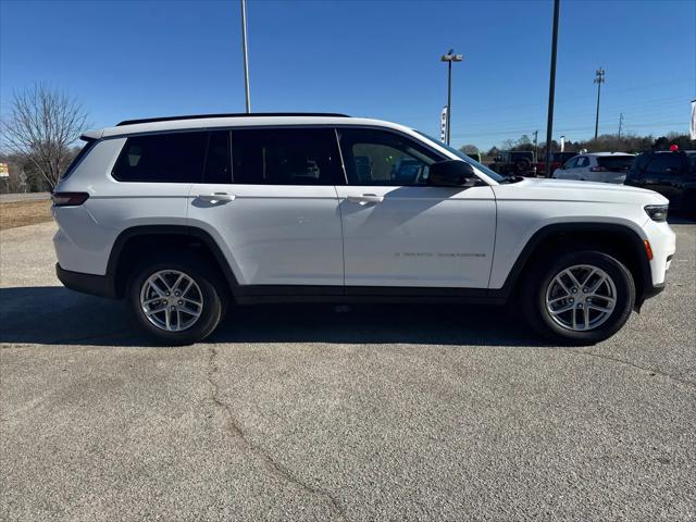 2025 Jeep Grand Cherokee L Laredo 4x2