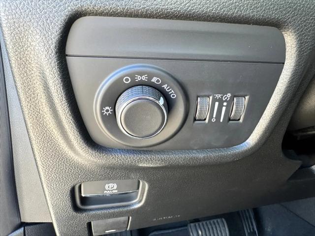 2025 Jeep Grand Cherokee L Laredo 4x2