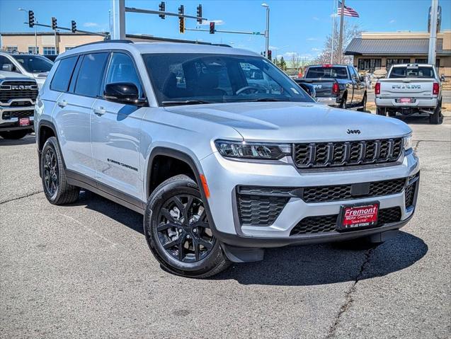 2026 Jeep Grand Cherokee GRAND CHEROKEE L LAREDO ALTITUDE 4X4 2026 Jeep Grand Cherokee GRAND CHEROKEE L LAREDO ALTITUDE 4X4