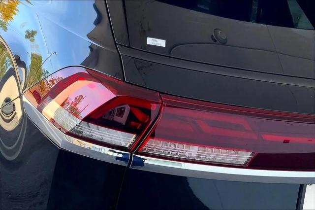 2026 Volkswagen Atlas Cross Sport SEL Premium R-Line