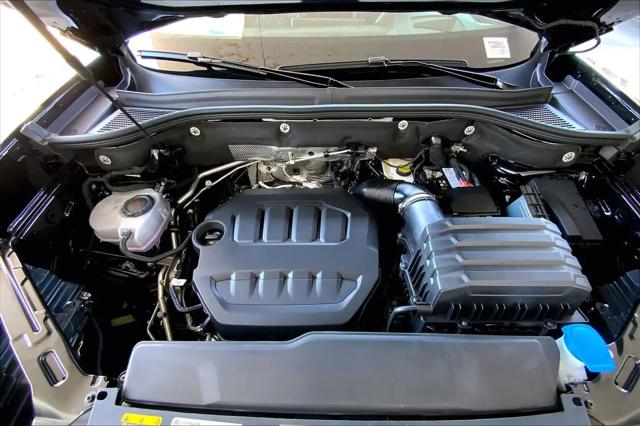 2026 Volkswagen Atlas Cross Sport SEL Premium R-Line
