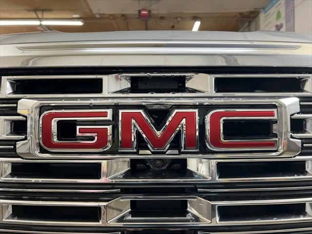 2026 GMC Acadia Denali FWD