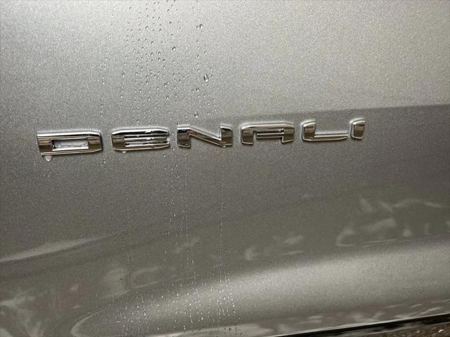 2026 GMC Acadia Denali FWD
