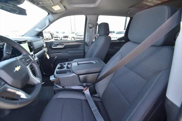 2026 Chevrolet Silverado 1500 4WD Crew Cab Standard Bed LT