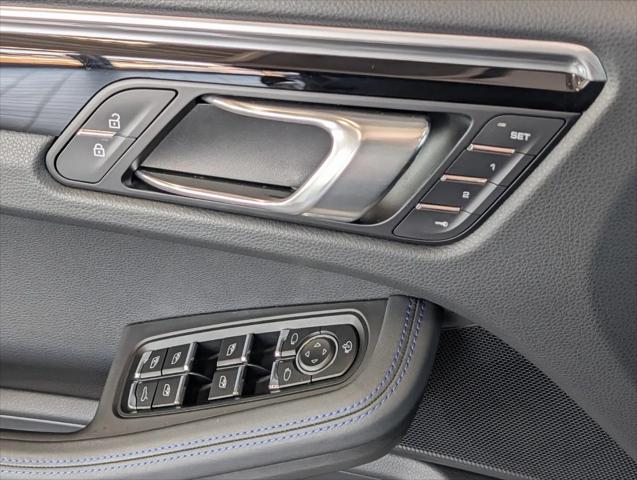 2023 Porsche Macan T