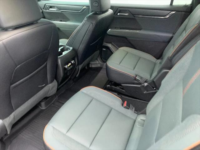 2026 GMC Acadia AT4 AWD