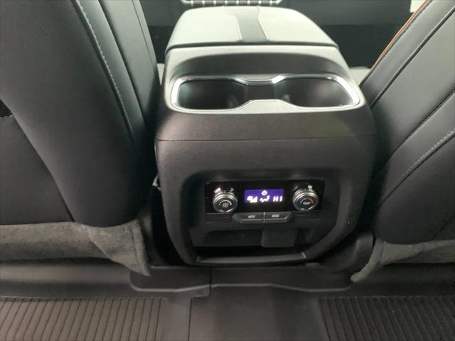 2026 GMC Acadia AT4 AWD