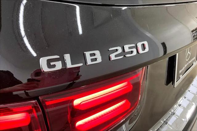 2026 Mercedes-Benz GLB 4MATIC