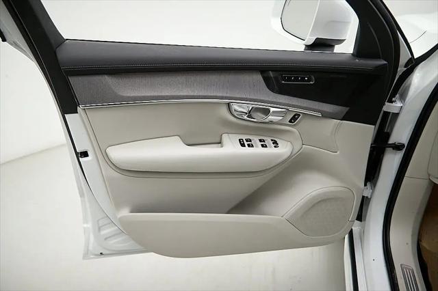 2026 Volvo XC90 Plug-In Hybrid Ultra, T8 AWD, Electric/Gasoline, Bright, 7 Seats