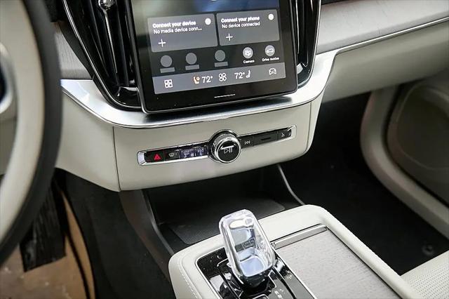 2026 Volvo XC90 Plug-In Hybrid Ultra, T8 AWD, Electric/Gasoline, Bright, 7 Seats