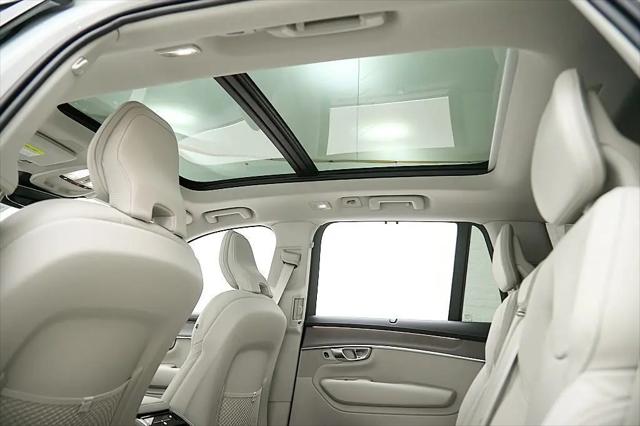 2026 Volvo XC90 Plug-In Hybrid Ultra, T8 AWD, Electric/Gasoline, Bright, 7 Seats