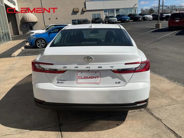 2025 Toyota Camry SE