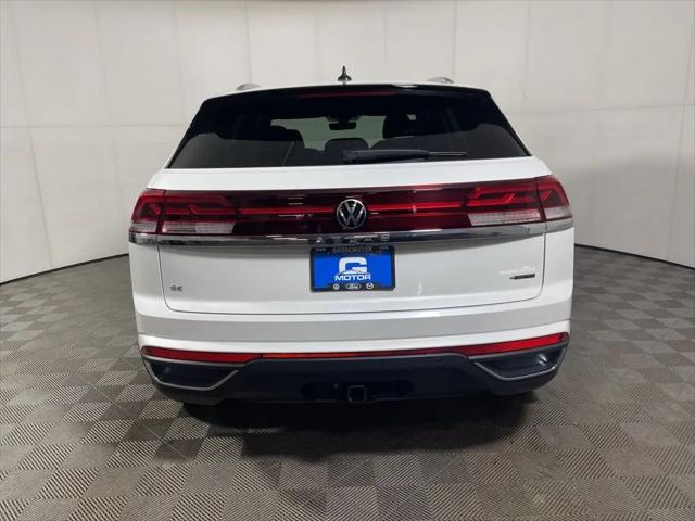 2026 Volkswagen Atlas Cross Sport SE with Technology