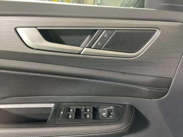 2026 Volkswagen Atlas Cross Sport SE with Technology