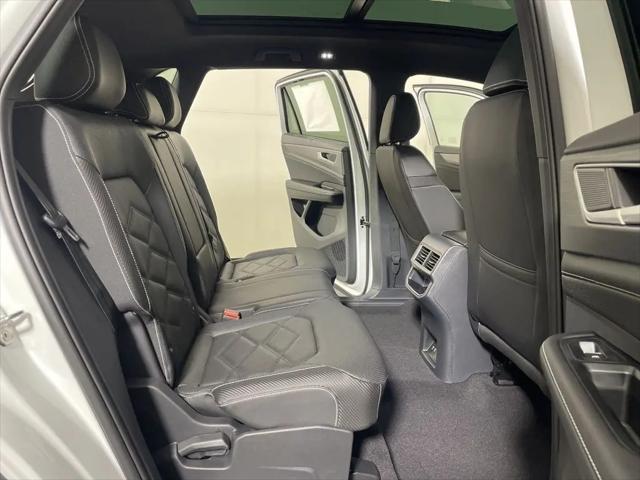 2026 Volkswagen Atlas Cross Sport SE with Technology