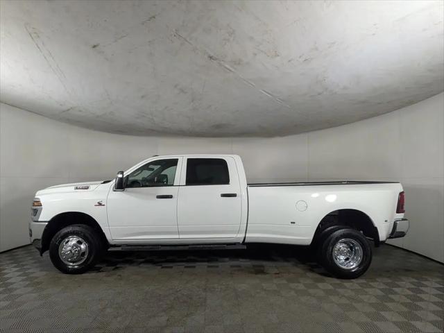 2026 Ram 3500 Tradesman Crew Cab 4x4 8' Box