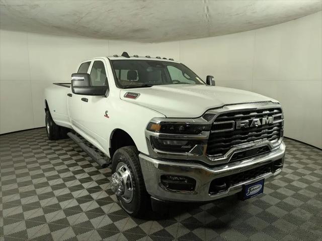 2026 Ram 3500 Tradesman Crew Cab 4x4 8' Box