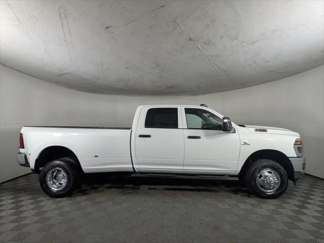 2026 Ram 3500 Tradesman Crew Cab 4x4 8' Box