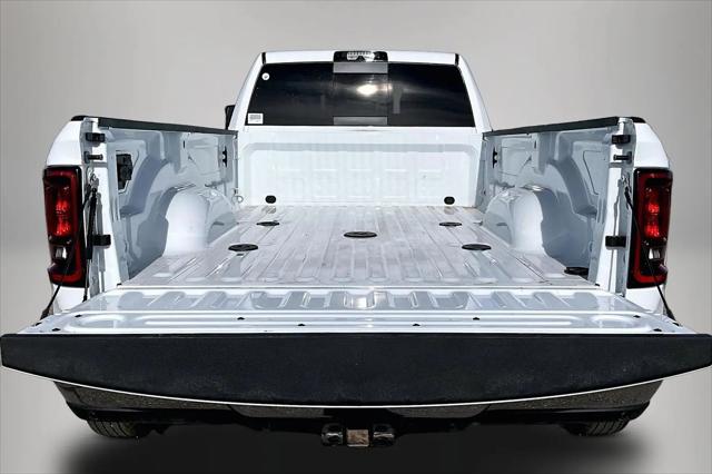2026 Ram 3500 Tradesman Crew Cab 4x4 8' Box