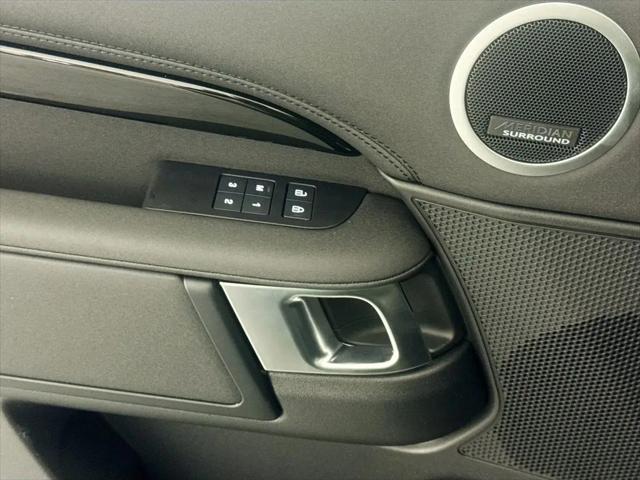 2026 Land Rover Discovery S