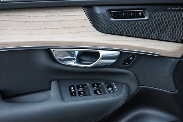 2026 Volvo XC90 Plus, B6 AWD Gas (mild hybrid), Gasoline, Bright, 6 Seats