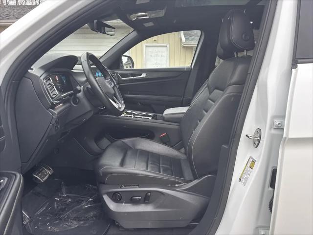 2025 Volkswagen Atlas Cross Sport 2.0T SEL R-Line Black