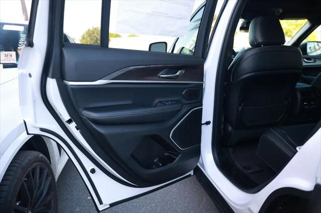 2026 Jeep Grand Cherokee Limited 4x2