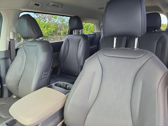 2026 Kia Carnival MPV EX