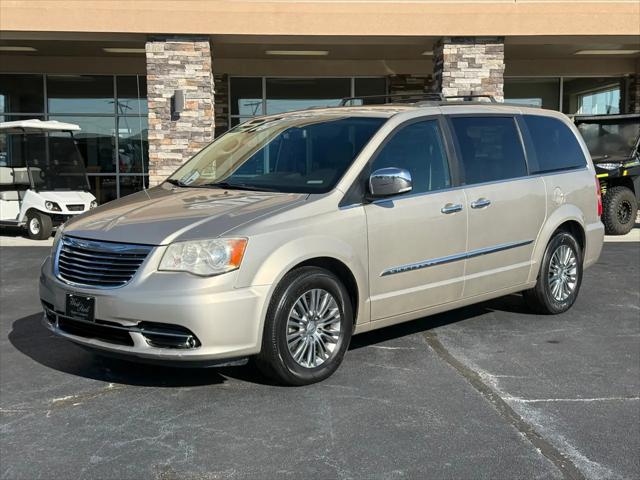 2014 Chrysler Town & Country Touring-L for sale in Washington, NC