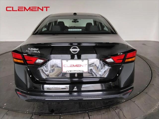 2025 Nissan Altima SV FWD