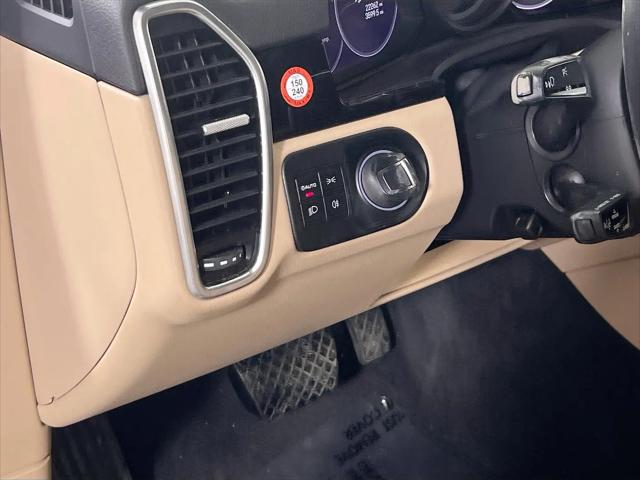 2022 Porsche Cayenne Cayenne