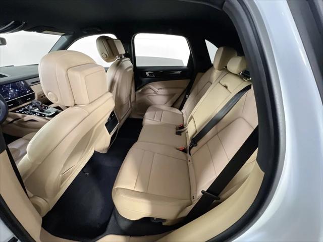 2022 Porsche Cayenne Cayenne