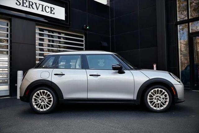 2026 MINI Hardtop Cooper