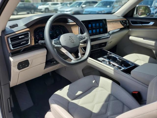 2026 Volkswagen Atlas SE with Technology