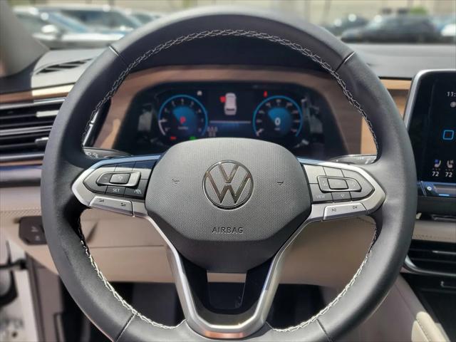 2026 Volkswagen Atlas SE with Technology