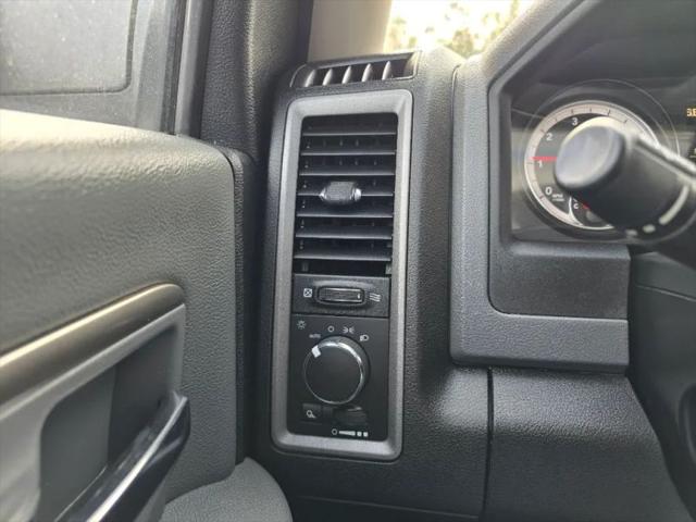 2017 Ram 1500 Tradesman Regular Cab 4x4 8' Box