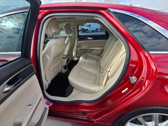 2016 Lincoln MKZ Base