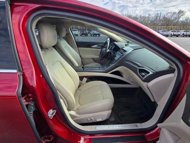 2016 Lincoln MKZ Base