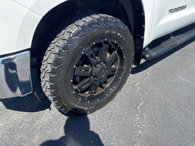 2014 Toyota Tundra SR5 5.7L V8