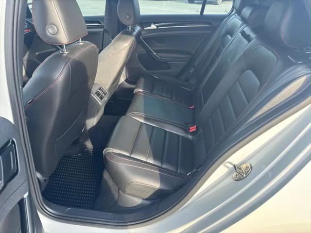 2016 Volkswagen Golf GTI S w/Performance Package 4-Door