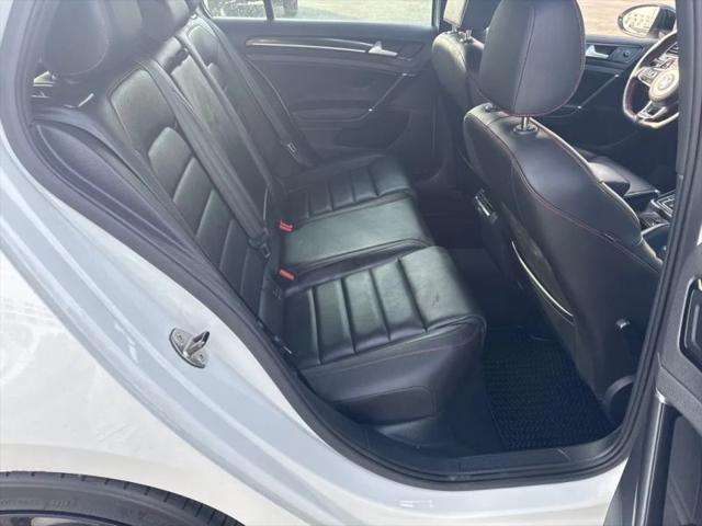 2016 Volkswagen Golf GTI S w/Performance Package 4-Door