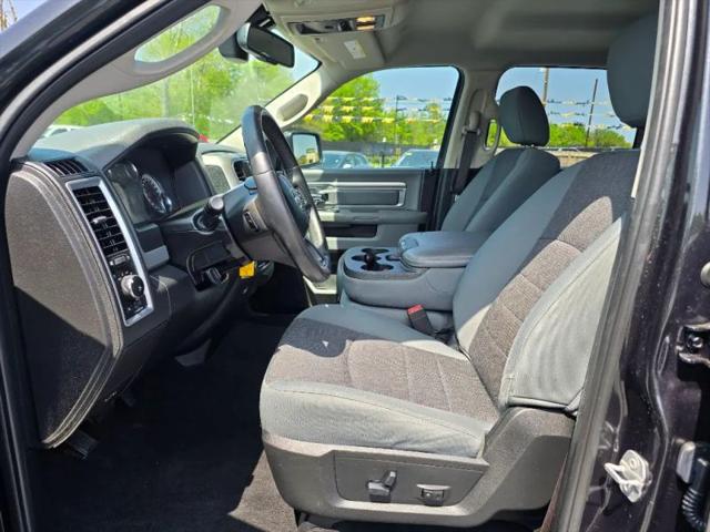 2018 Ram 1500 Lone Star Silver Crew Cab 4x2 5'7" Box
