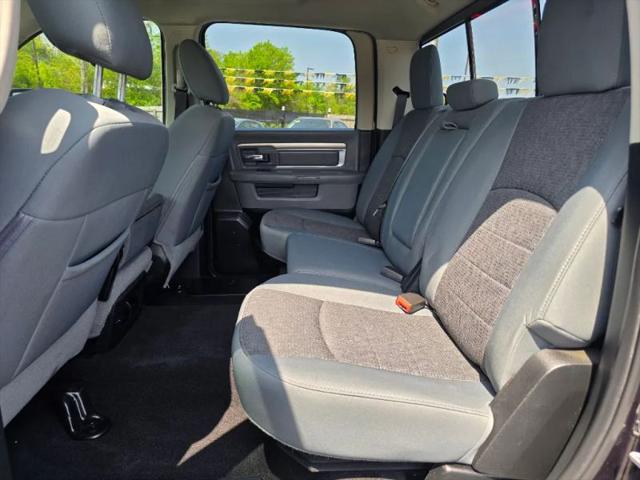 2018 Ram 1500 Lone Star Silver Crew Cab 4x2 5'7" Box