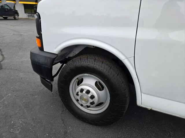 2017 Chevrolet Express Cutaway Work Van